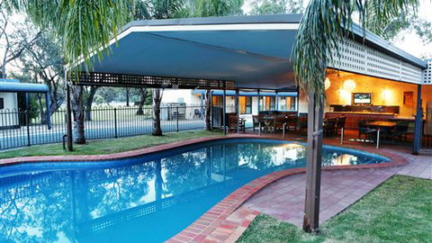 Deniliquin Golf Leisure Resort - Darwin Holiday 1