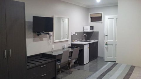 John Bright Motor Inn - Darwin Holiday 1