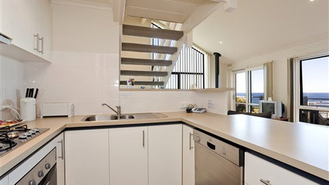 A Great Ocean Road Resort Whitecrest - Darwin Holiday 2