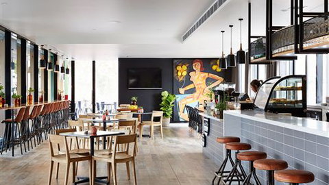 The Schaller Studio - Darwin Holiday 4