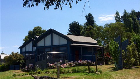 Ainsworth Estate - Darwin Holiday 2