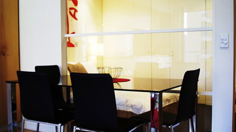 About Melbourne Apartments - Darwin Holiday 1