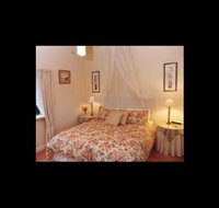 A Country House at Winstanley - Darwin Holiday