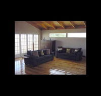 Pelican Sands Bed  Breakfast