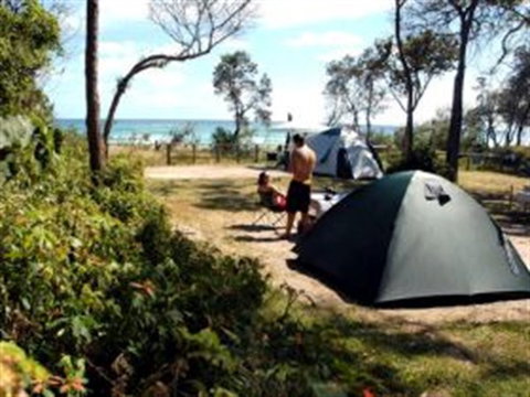 Flinders Beach Foreshore Camping Grounds - Darwin Holiday 0