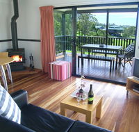 Ocean View Estate Accommodation - Darwin Holiday