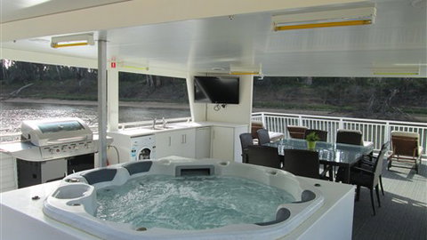 Moama On Murray Houseboats - Darwin Holiday 1