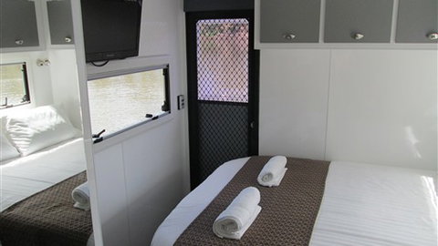 Moama On Murray Houseboats - Darwin Holiday 3