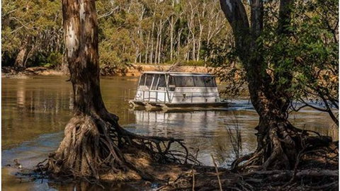 Moama On Murray Houseboats - Darwin Holiday 2
