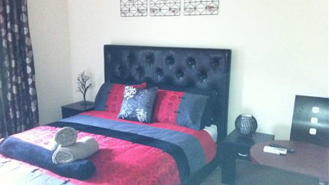 The Silver Wren - Darwin Holiday 2