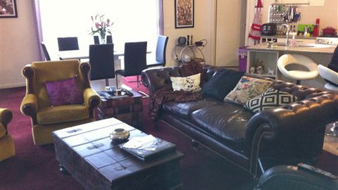 The Silver Wren - Darwin Holiday 5