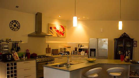 The Silver Wren - Darwin Holiday 3