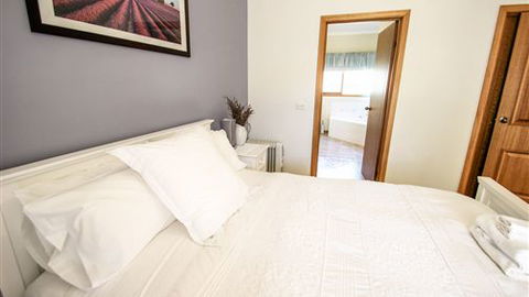 Bright Country Home - Darwin Holiday 3