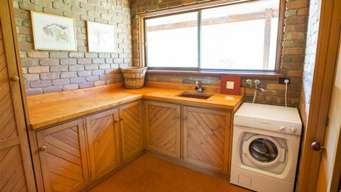 The Eagles Nest - Darwin Holiday 5