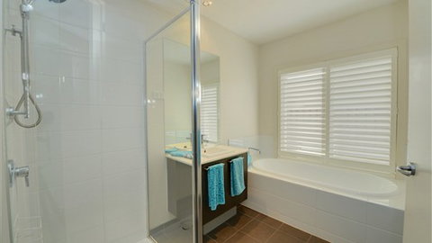 Newington Lake House - Darwin Holiday 6