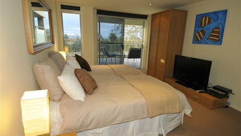 Gippsland Lakehouse - Darwin Holiday 5