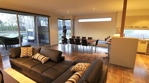 Gippsland Lakehouse - Darwin Holiday 3