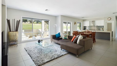 Neerim Chateau - Darwin Holiday 0