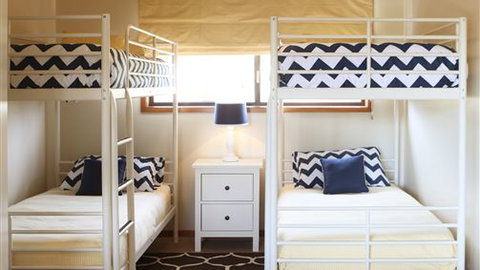 Bundalong Waterfront Accommodation - Darwin Holiday 5