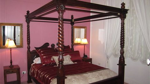 Maydays - Darwin Holiday 2