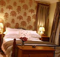 Amble at Hahndorf - Amble Wren - Darwin Holiday