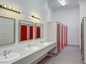 Cu@wallaroo Cu2 - Darwin Holiday 1