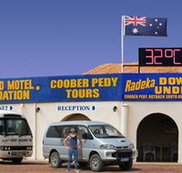 Radeka Downunder Underground Motel and Backpacker Inn - Darwin Holiday