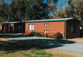 Tumby Bay Caravan Park Cabins - Darwin Holiday 1
