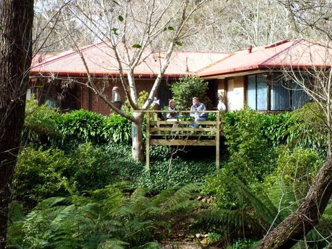 Adelaide Hills Bed & Breakfast Accommodation - Darwin Holiday 1