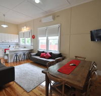 Ain Garth Self Catering Accommodation - Darwin Holiday