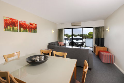 Assured Ascot Quays Apartment Hotel - Darwin Holiday 1