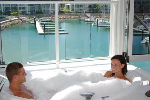 Beachside At Magnetic Harbour - Darwin Holiday 2