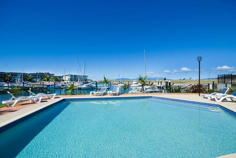 Beachside At Magnetic Harbour - Darwin Holiday 3