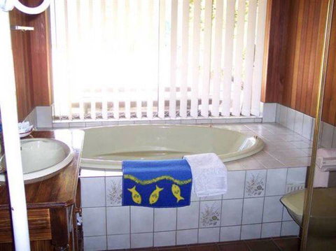 Bott's Beach Retreat - Darwin Holiday 3