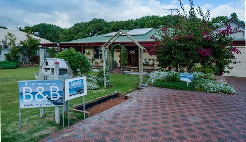 Busselton Marina Bed & Breakfast - Darwin Holiday 5