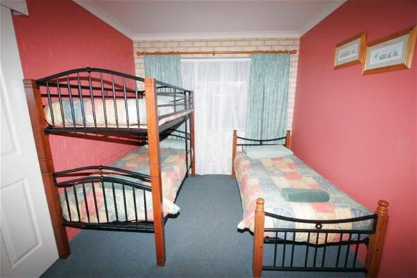 Busselton Villas And Caravan Park - Darwin Holiday 2