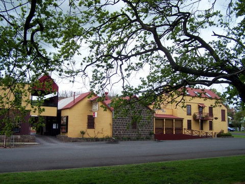 Camperdown's Historic Mill - Darwin Holiday 0