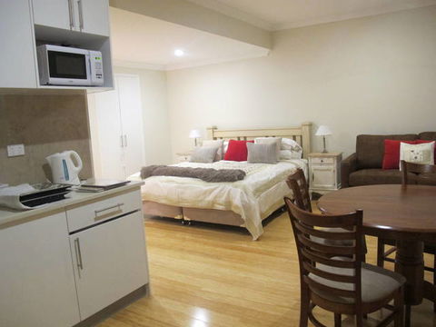 Chapel Woods Bed And Breakfast - Darwin Holiday 0