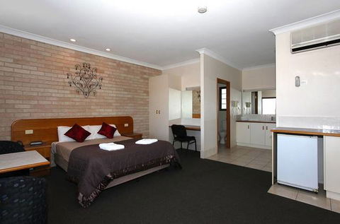 Clifford Gardens Motor Inn - Darwin Holiday 0