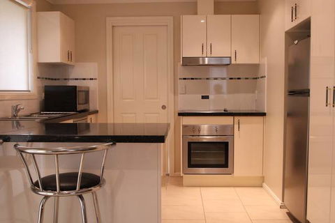 Colonial Court Villas Serviced Apartments - Darwin Holiday 1