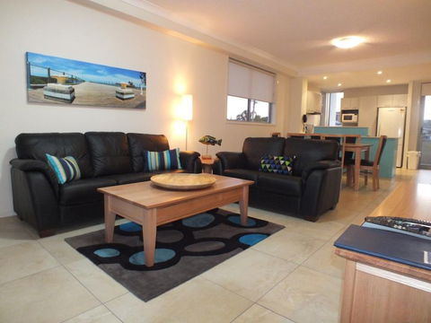Pacific Marina Apartments - Darwin Holiday 1