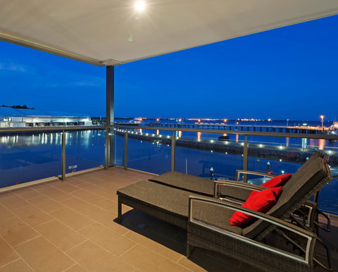 Darwin Waterfront Apartments - Darwin Holiday 0