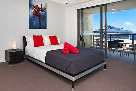 Darwin Waterfront Apartments - Darwin Holiday 2