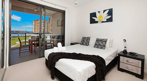Darwin Waterfront Apartments - Darwin Holiday 8