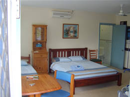 Beale's BedFish & Breakfast - Darwin Holiday 1