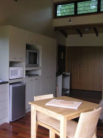 Dayboro Cottages & Llama Walks - Darwin Holiday 1