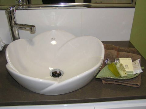 Dayboro Cottages & Llama Walks - Darwin Holiday 2