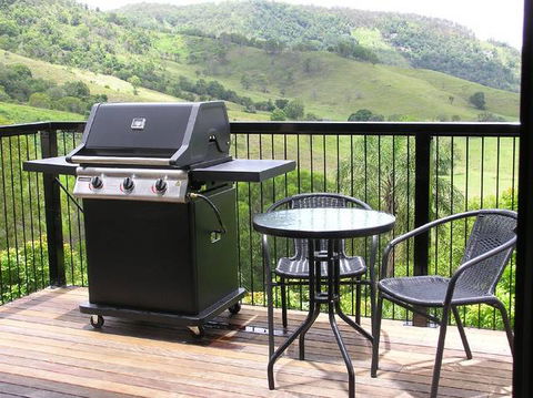 Dayboro Cottages & Llama Walks - Darwin Holiday 4