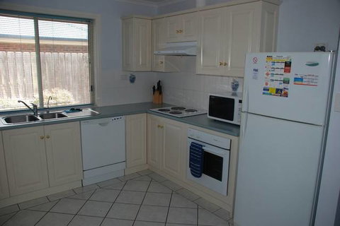 Dolphin Rise & Dolphin Rest - Darwin Holiday 0