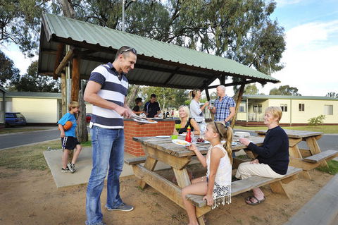 Echuca Holiday Park - Darwin Holiday 4